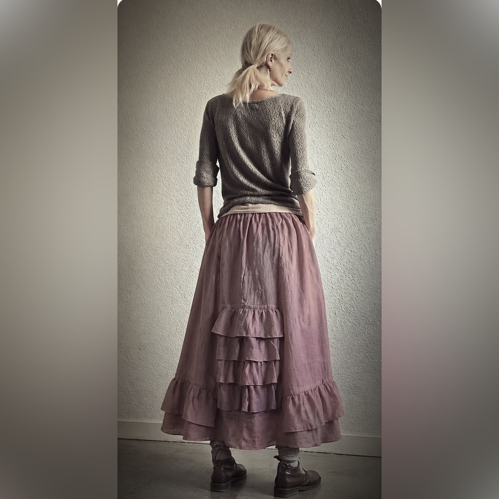 “Clochard de Luxe” Mauve-Brown Tiered Maxi Skirt with Ruffle Hem